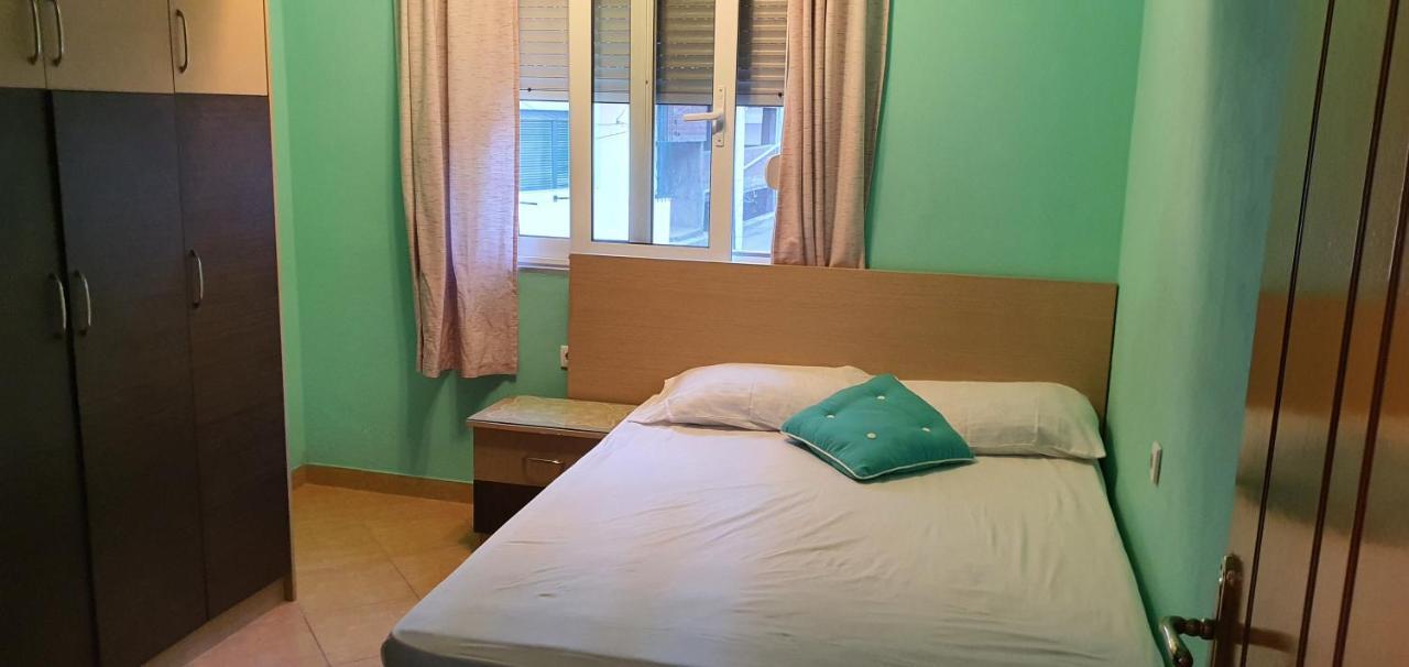 Enjoy Apartment Sarandë Exteriör bild